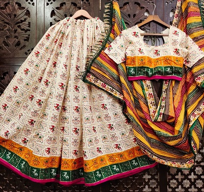 4006 Beautiful Printed Cotton Designer Silk Lehenga Choli