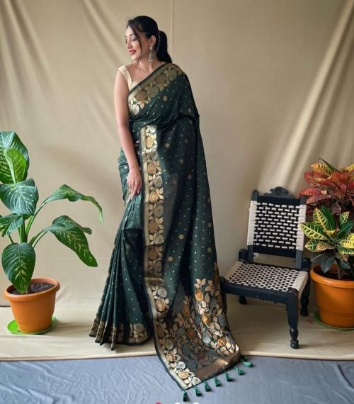 Aab Gulabo Jacquard Banarasi Lichi Silk Saree Collection
