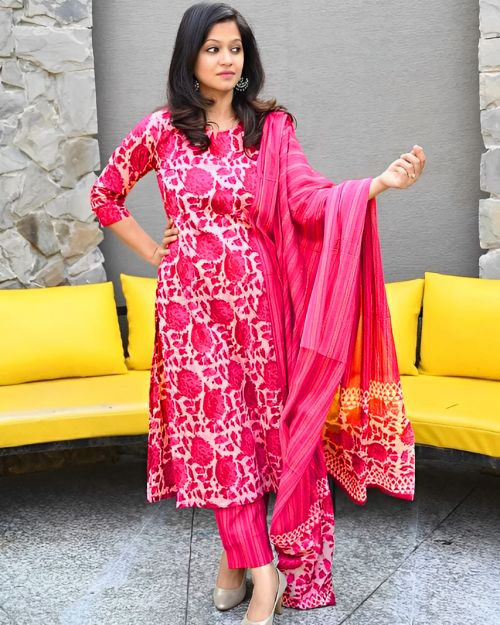 Dhruvi 69 Fancy Daily Wear Printed Kurti Pant With Dupatta