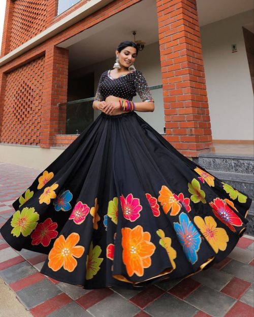 4016 Beautiful Real Mirror Work Designer Navratri Special Lehenga Choli