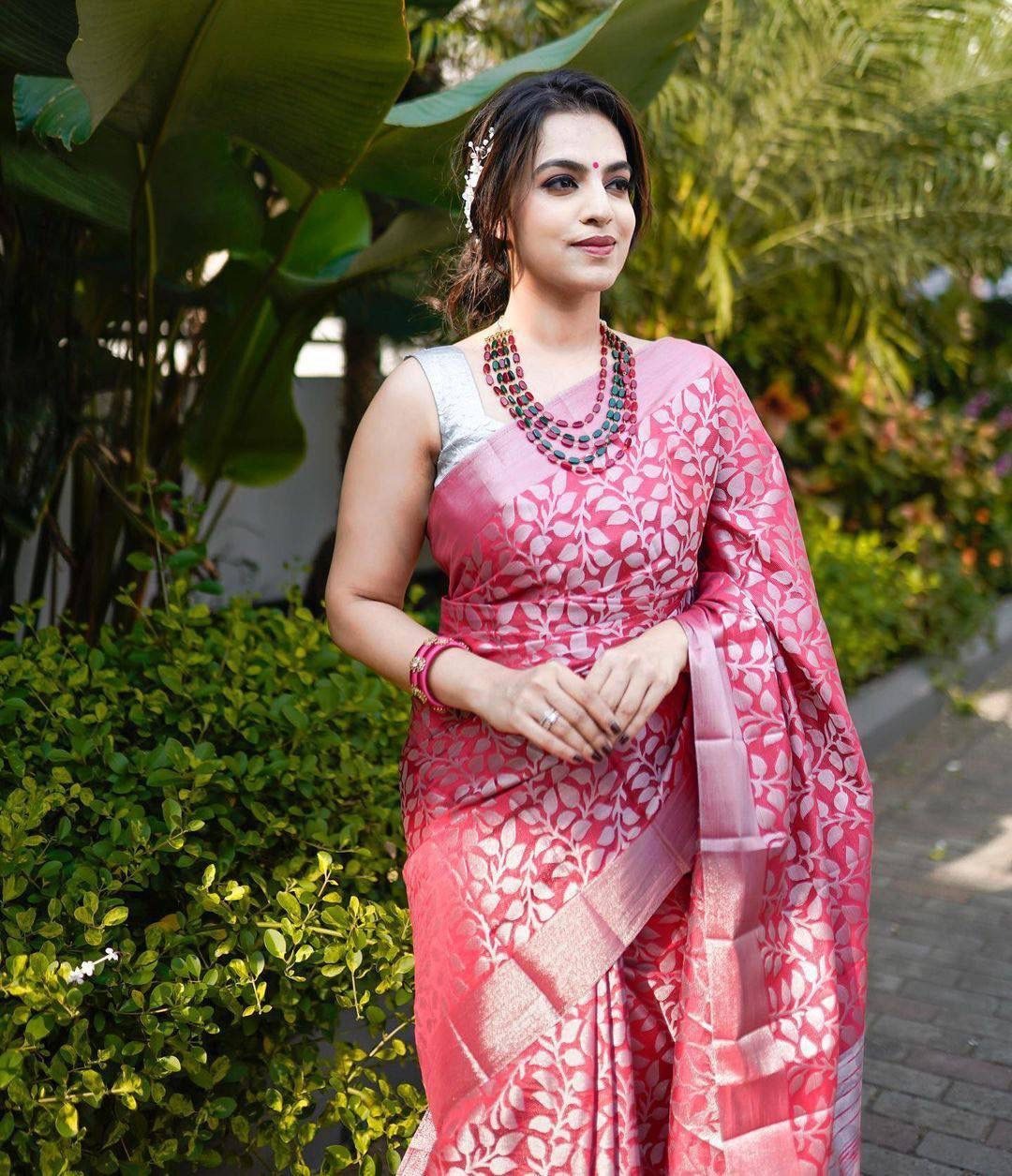 Mamera Jacquard Litchi Banarasi Silk Saree Collection