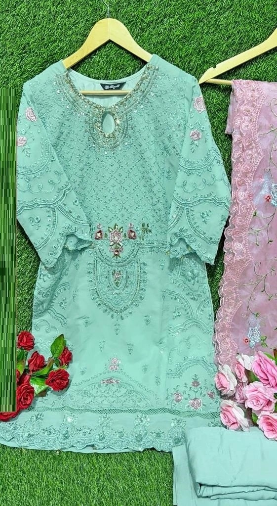 Ramsha R 1092 Readymade Pakistani Salwar Suits