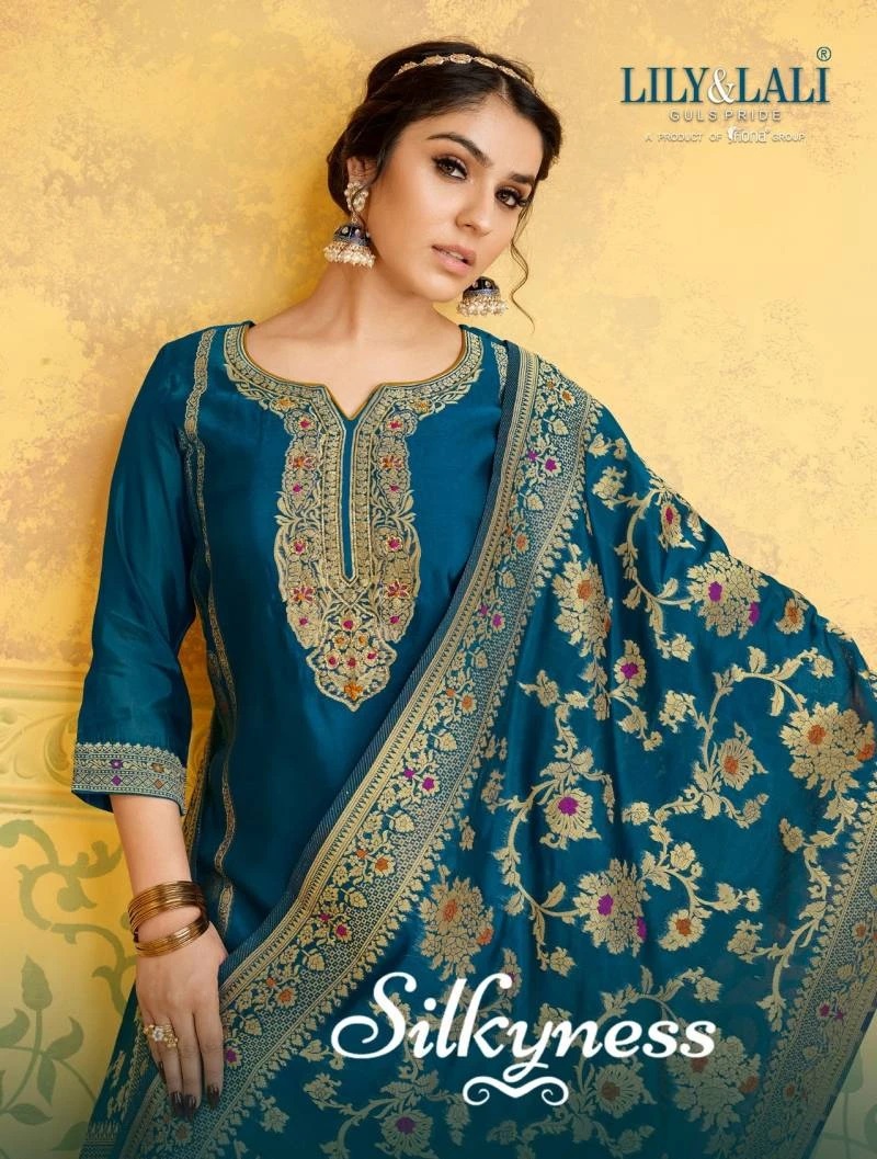 Lily And Lali Silkyness Jacquard Kurti Pant With Dupatta Collecrion