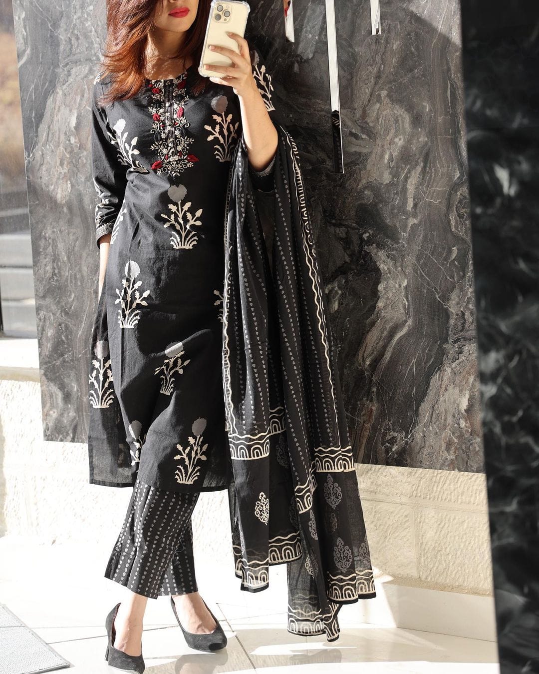 AK Beautiful Embroidery Black Kurti Pant With Dupatta Collection
