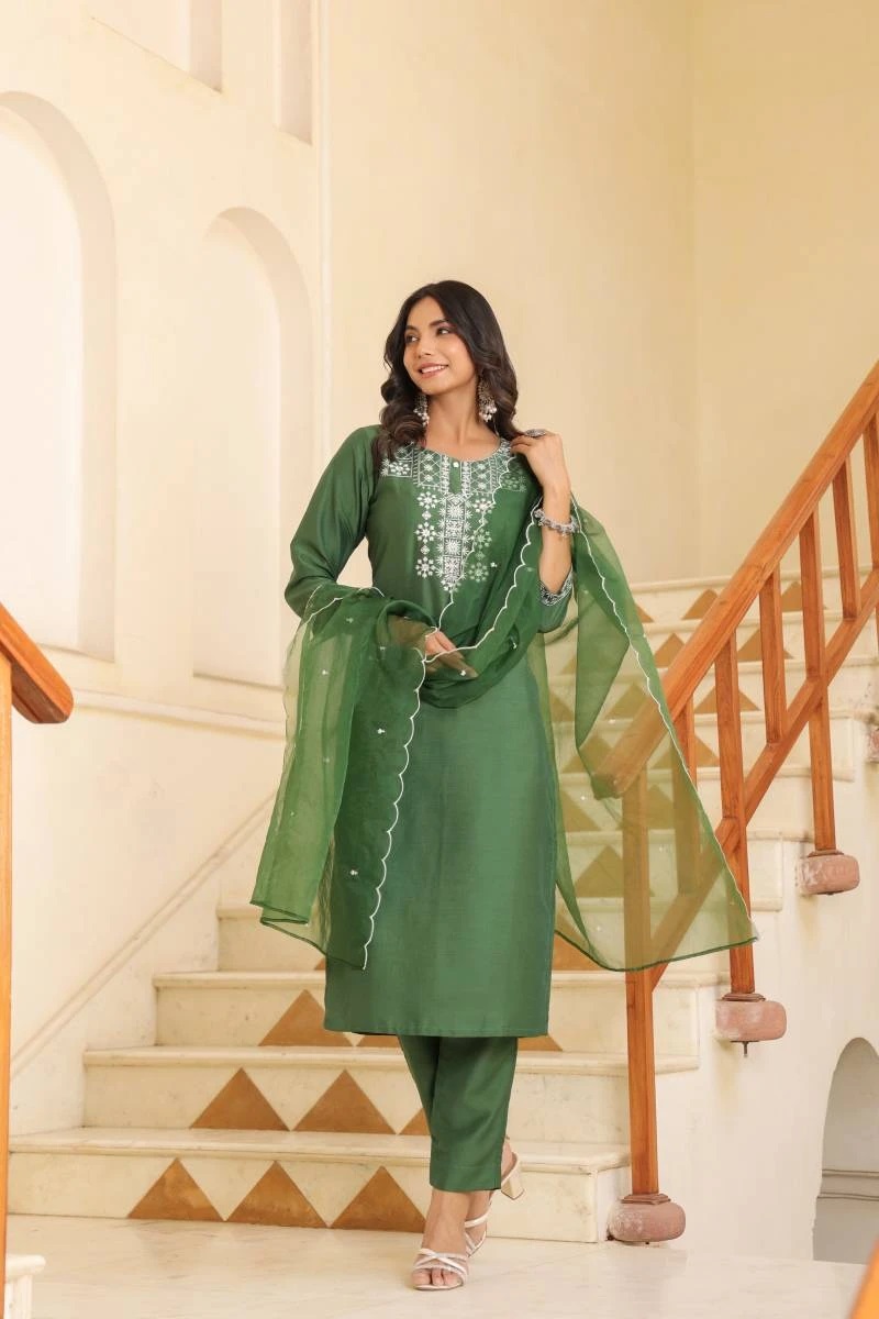 Dhruvi 170 Silk Kurti Bottom With Dupatta