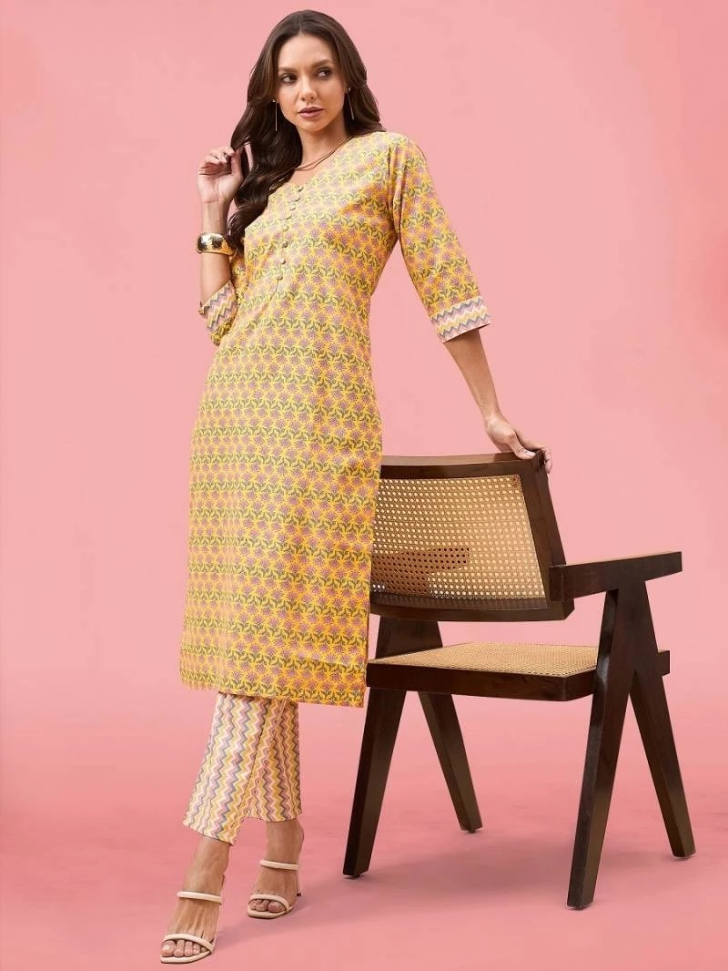 Navya 6 Printed Cotton Kurti With Bottom