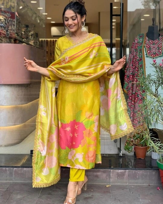 Dhruvi 02 Natural Designer Kurti Bottom With Dupatta