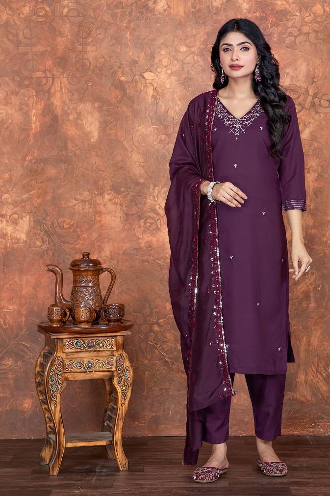 Navya Kurti 52 Embroidered Kurti Bottom With Dupatta