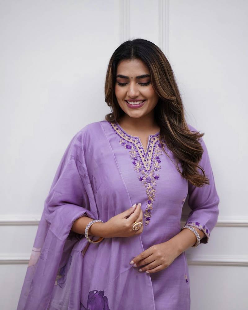 Vibhuti 1 Rayon Designer Kurti Bottom With Dupatta
