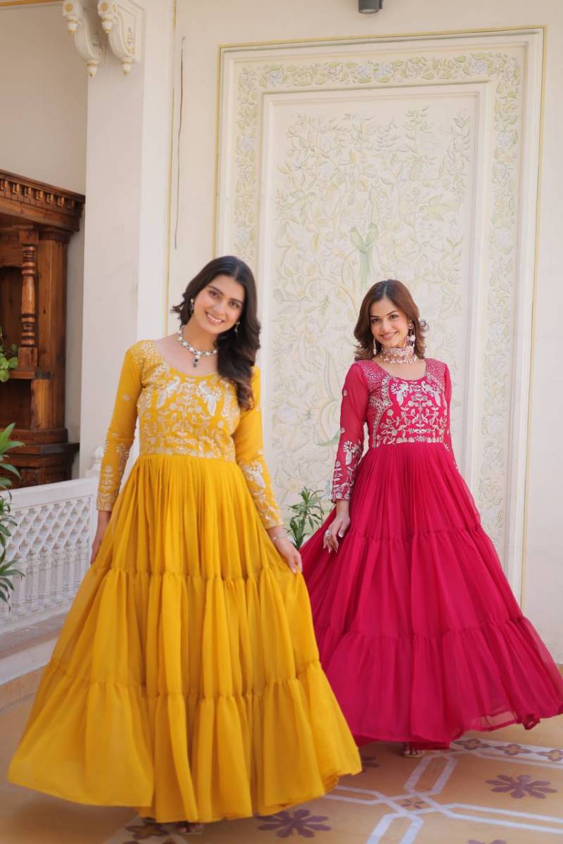 Sn 2428 Amazing Designer Gown Collection