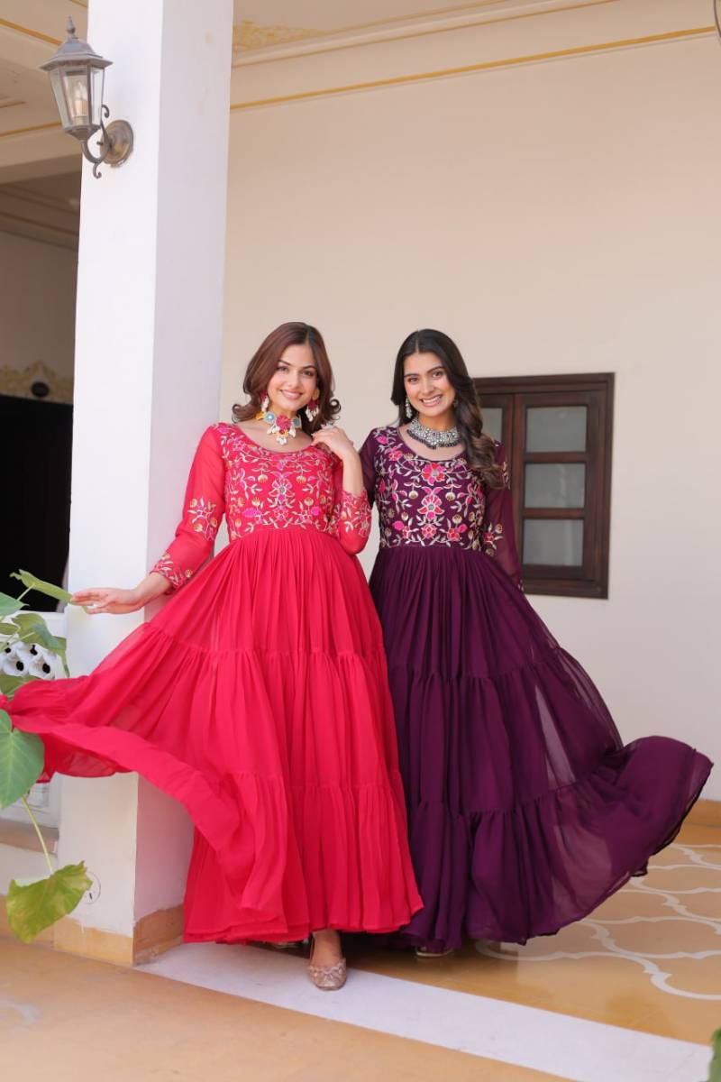 Sn 2425 Fabulous Georgette Designer Gown Collection