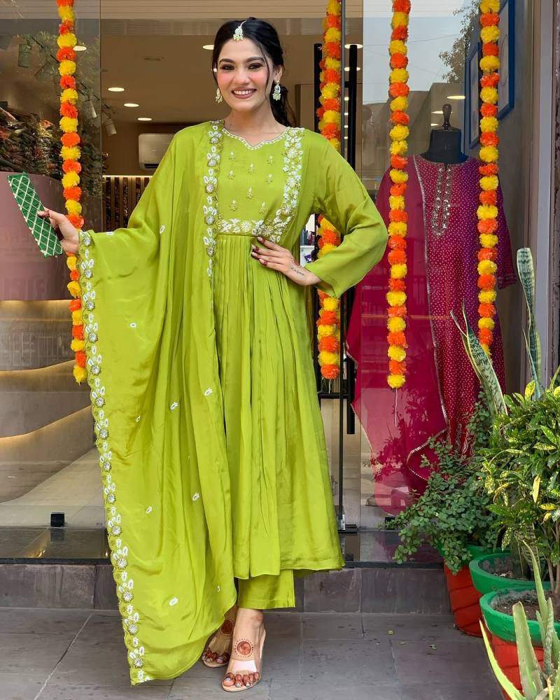 Navya Kurti 96 Embroidered Kurti Bottom With Dupatta