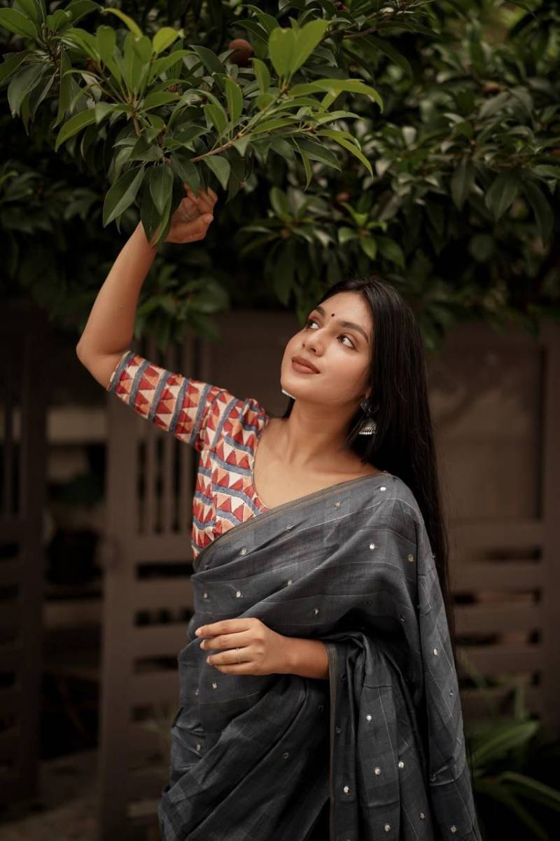 Kc 626 Designer Linen Printed Fancy Saree Collction
