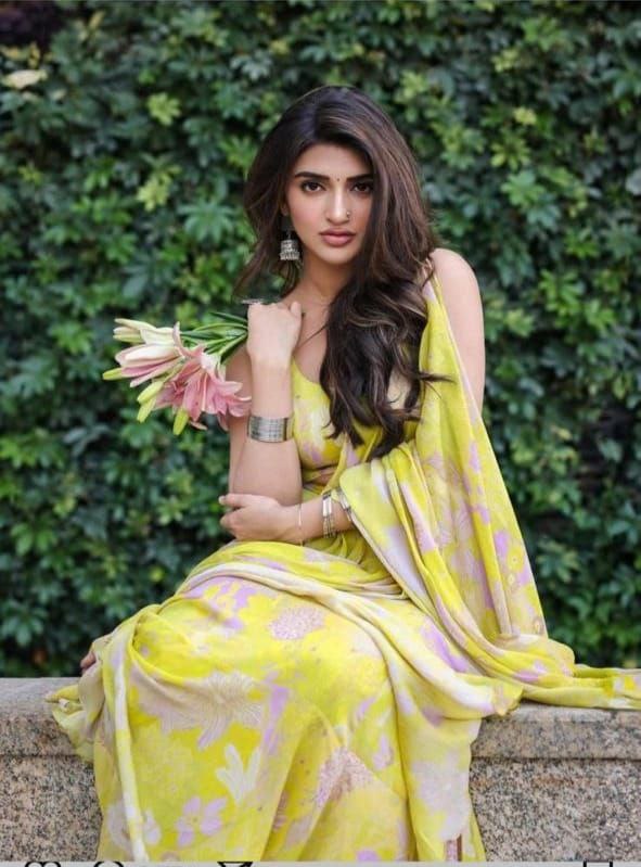 Scmg Glam Linen Printed Cotton Party Wear Sarees Collection